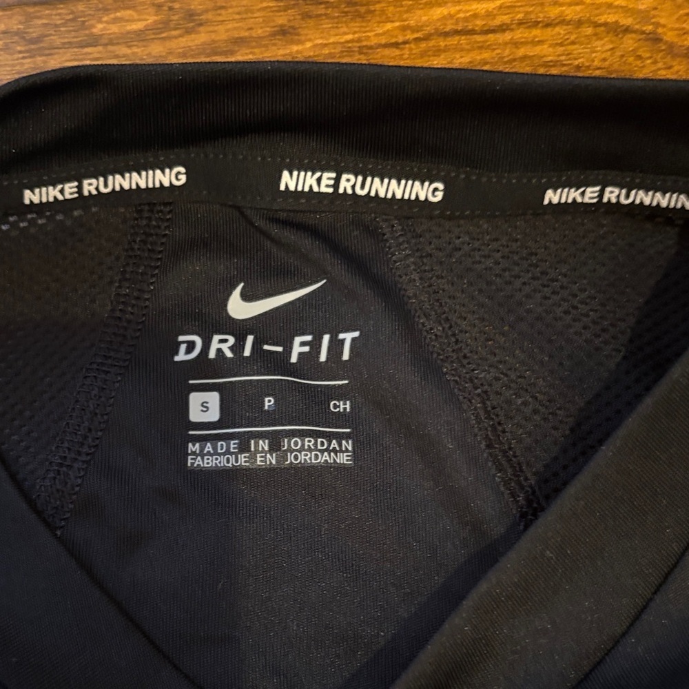 Nike Kids Black and Teal Graphic Tee - Picture 2 of 3